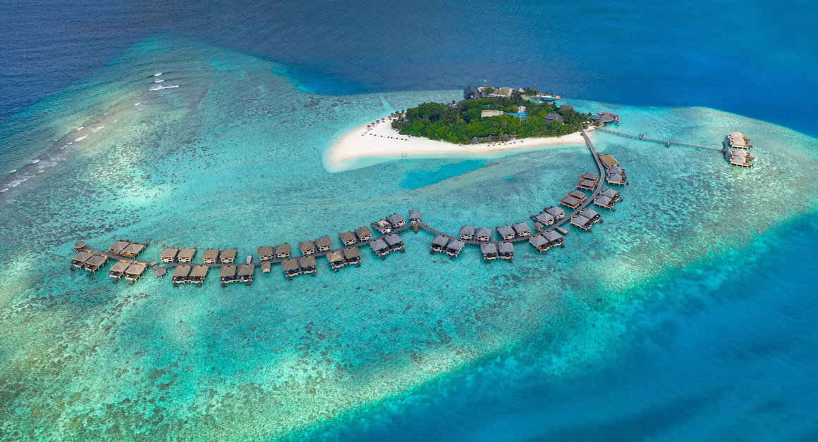 Lavish Maldivian Experience at Taj Coral Reef