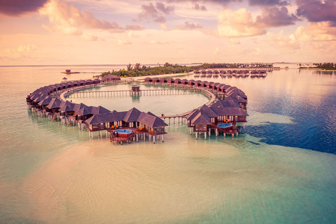 Dreamy Maldivian Holiday Package to Gangehi Island Resort